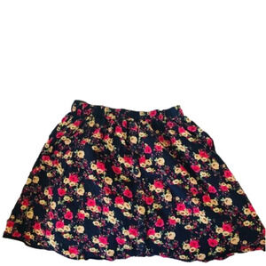 Forever21 • Floral Elastic Skirt w/ Pockets